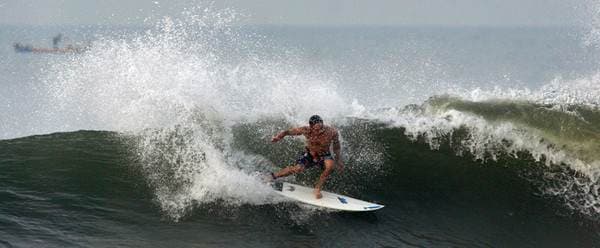 Learn how to surf from a digital product